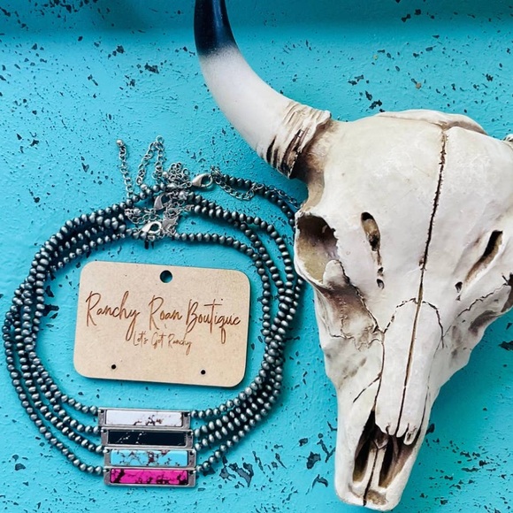 Western Stone Bar pendant choker with extender - Picture 2 of 2